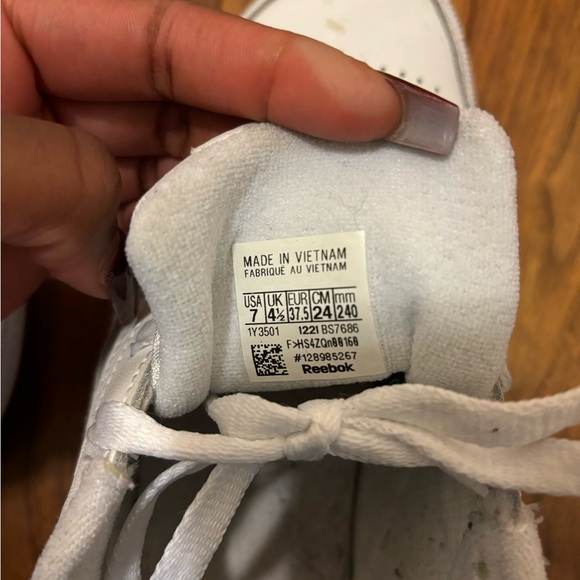Slightly Used Reebok Club C 85 White size 7US - Picture 4 of 4
